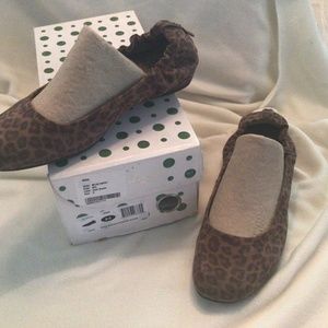 Earthies, animal print flats, size 9